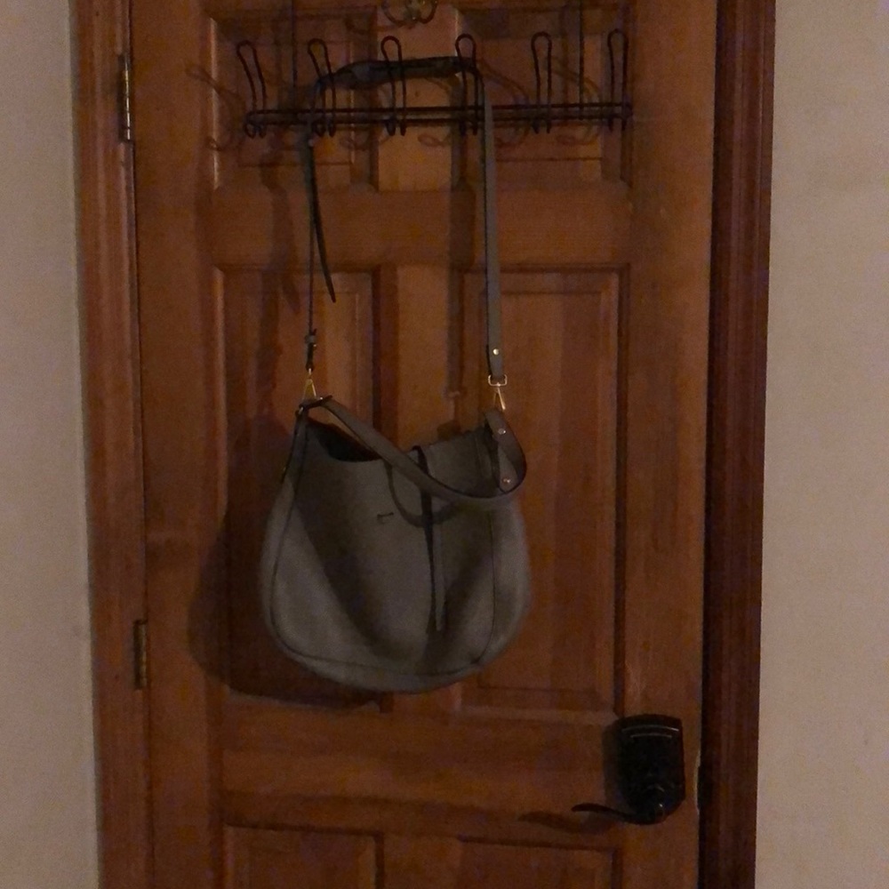 Taupe pebbled Leather purse.